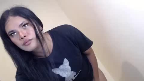 Snapshot of maddiejackson chatting on September 19, 2:32 pm Im ZY DONT FORGET TO FOLLOW ME - online show from September 19, 2:32 pm
