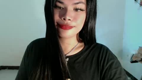 Snapshot of maddiejackson chatting on February 12, 7:23 am Im ZY DONT FORGET TO FOLLOW ME - online show from February 12, 7:23 am