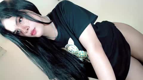 Snapshot of maddiejackson chatting on February 7, 10:30 pm Im ZY DONT FORGET TO FOLLOW ME - online show from February 7, 10:30 pm