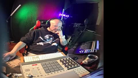 maddox840 online show from March 15, 5:49 pm