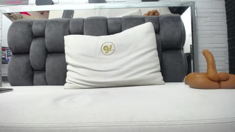 maddy cartter online show from January 13, 6:06 am