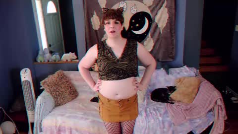 Maddy Cat online show from September 10, 4:30 pm