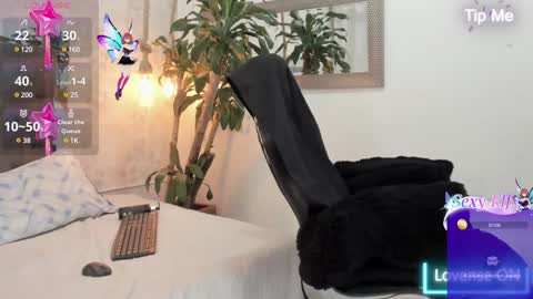 Maddy online show from January 18, 10:49 pm