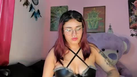 Maddy  online show from June 1, 9:16 pm