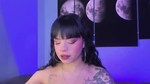 Snapshot of maddy_walker chatting on March 4, 9:22 pm Maddy online show from March 4, 9:22 pm