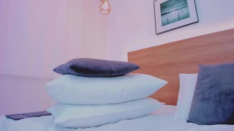  Maddy Crofft online show from September 12, 1:35 pm