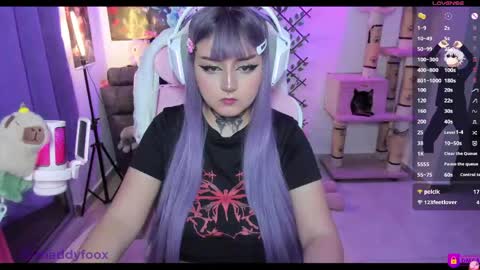 Maddy Foox online show from May 8, 12:05 am