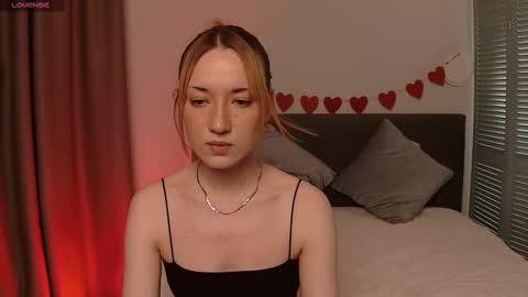 maddygarcia online show from February 16, 12:08 am