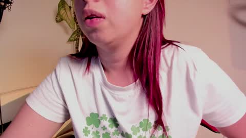 Snapshot of madelaine_blosson chatting on January 30, 2:38 am Madelaine online show from January 30, 2:38 am