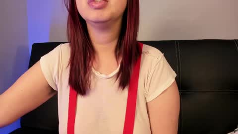 Madelaine  online show from May 13, 4:05 pm
