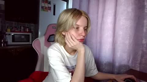 madelaines online show from July 15, 5:12 am