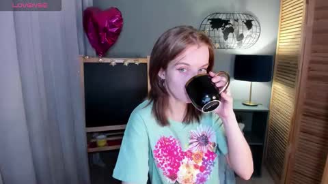 madelaines online show from October 11, 9:14 am