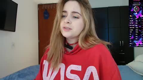 madelamee online show from January 31, 8:54 pm