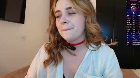 madelamee online show from February 5, 8:57 pm