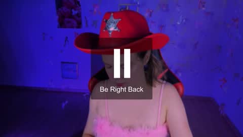 Madeline online show from November 14, 8:38 am