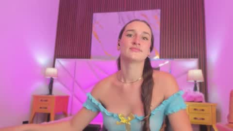 Madeline  online show from February 7, 3:31 am