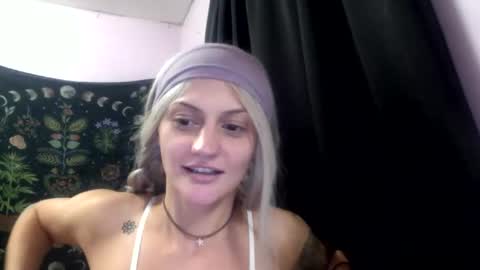 madeline online show from October 26, 8:48 am