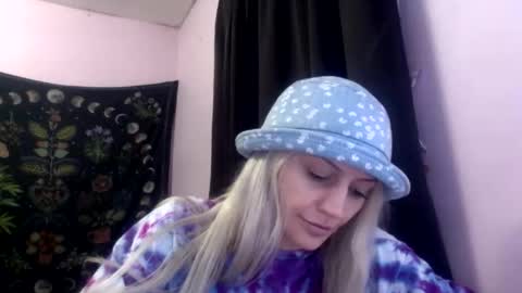 madeline online show from October 28, 12:44 am