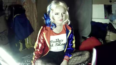madelyn905864 online show from September 27, 8:06 pm