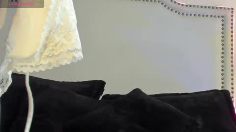 madii lenon online show from July 3, 6:01 pm