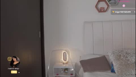 Valentina   1030   530  -  online show from January 15, 6:00 am