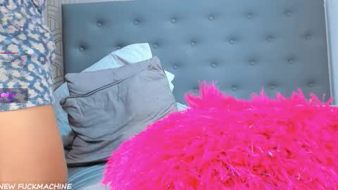   online show from September 28, 6:50 pm