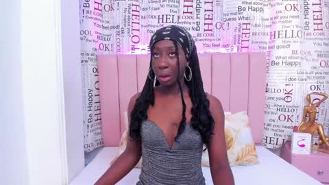 Snapshot of madison_mooney chatting on February 6, 11:53 am Madison online show from February 6, 11:53 am