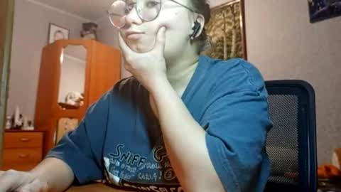 Vivienne online show from January 15, 1:53 pm