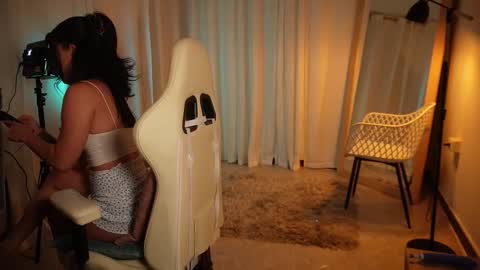 madisonlara online show from February 1, 4:04 pm