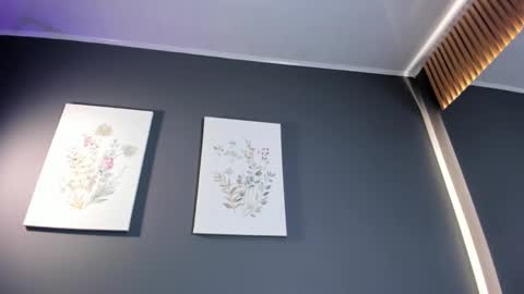 Snapshot of madisson_25 chatting on September 13, 9:17 pm madisson_25 online show from September 13, 9:17 pm