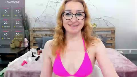 Snapshot of madissonkiss chatting on March 11, 7:24 am Madisson online show from March 11, 7:24 am