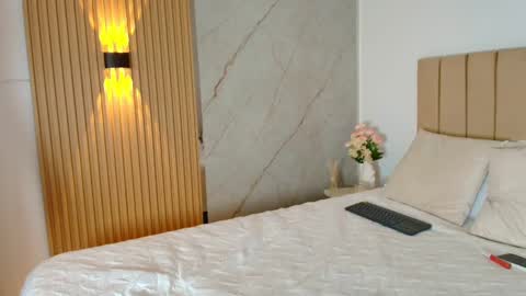   online show from September 23, 2:05 am