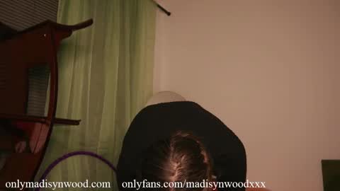 Snapshot of madisynwood chatting on March 1, 2:26 am Madisyn Wood online show from March 1, 2:26 am