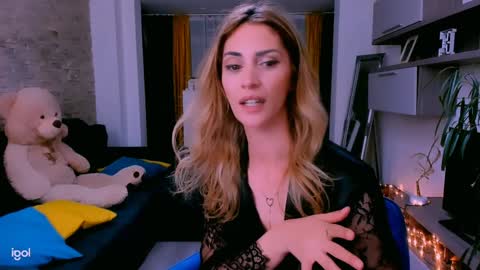 Madye Roberts online show from February 4, 4:15 am