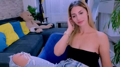 Madye Roberts online show from September 26, 11:13 pm