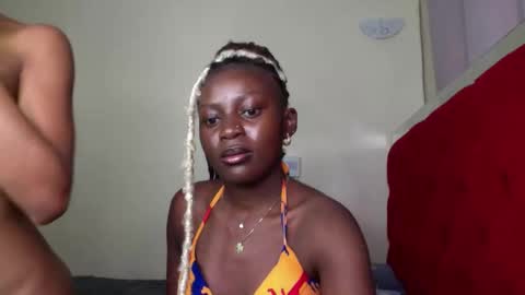 Maelys online show from May 13, 11:03 pm