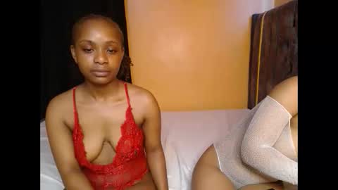 PENDO AND VIV online show from September 25, 5:25 am