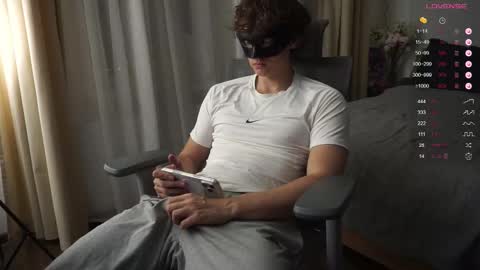 Mike XMaestro 3369 online show from February 4, 9:19 pm