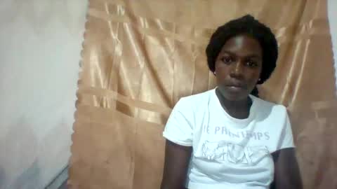 maevre_ online show from January 16, 11:03 pm