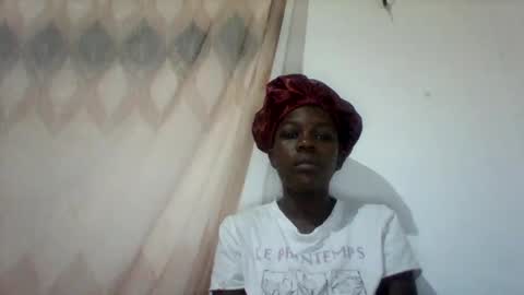 maevre_ online show from February 3, 3:37 am