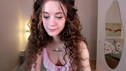 Eva online show from May 31, 2:05 pm
