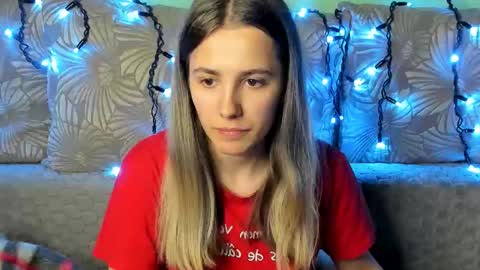 Maggie online show from October 29, 3:30 am