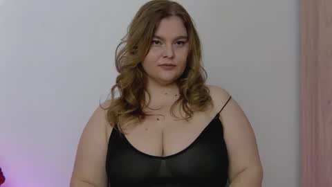 MaggieDevon online show from October 20, 2:16 am