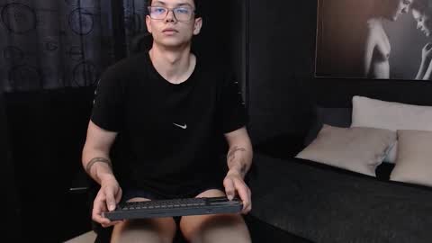 Damian Rivers online show from October 10, 9:41 pm