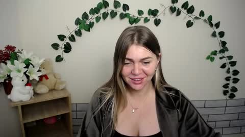 magic_katarina_ online show from September 17, 7:01 am