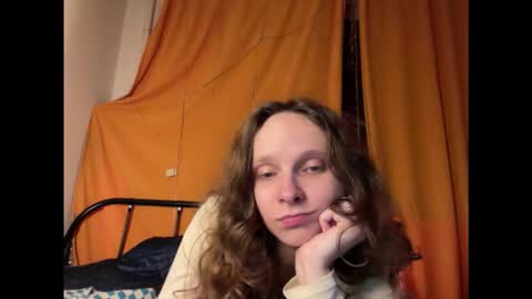 Mikky or Moon online show from September 23, 8:37 pm