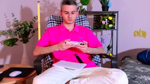 magic_storms online show from April 15, 7:58 pm