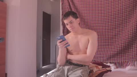 Snapshot of magic_tony chatting on January 26, 3:47 pm Tony Hoffa online show from January 26, 3:47 pm