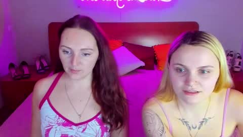 Lili and Bella online show from February 2, 7:20 am