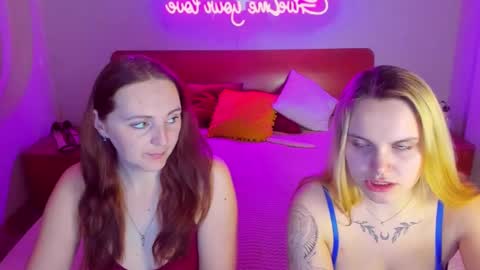 Lili and Bella online show from March 9, 7:12 am